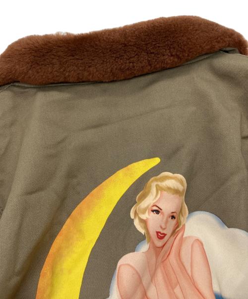 AVIREX（アヴィレックス）AVIREX (アヴィレックス) TYPE B-15A CUSTOM フライトジャケット　Sleepy-Time Gal  オリーブ サイズ:44の古着・服飾アイテム