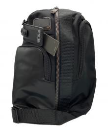 TUMI（トゥミ）の古着「ALPHA BRAVO/スリングバッグ」｜ブラック