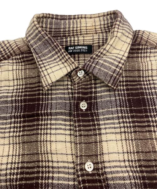 RAF SIMONS（ラフシモンズ）RAF SIMONS (ラフシモンズ) BIG FIT THE OTHERS SHIRT　20AW  ブラウン×ベージュ サイズ:48の古着・服飾アイテム