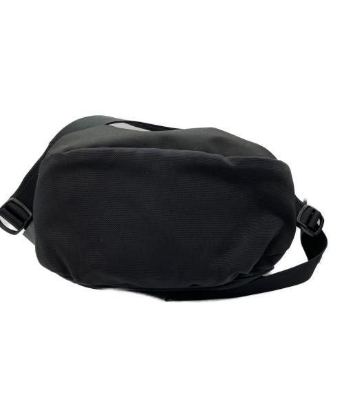 ARC'TERYX（アークテリクス）ARC'TERYX (アークテリクス) ARRO 8 SHOULDER BAG ブラックの古着・服飾アイテム