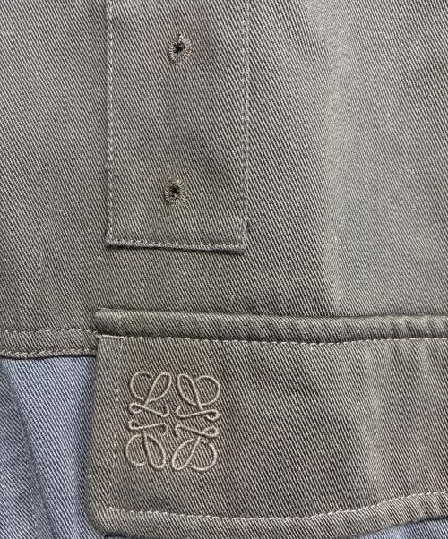 LOEWE（ロエベ）LOEWE (ロエベ) アナグラム コットン ミリタリージャケット　H2108240DF ネイビー サイズ:48の古着・服飾アイテム