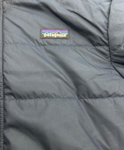 Patagonia（パタゴニア）Patagonia (パタゴニア) Kids Reversible Ready Freddy Hoody ホワイト×ネイビー サイズ:XLの古着・服飾アイテム