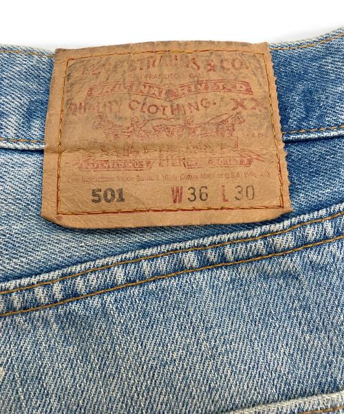 LEVI'S（リーバイス）LEVI'S (リーバイス) 501デニムパンツ　 ボタン裏553 サンベニート工場 00年USA製 インディゴ サイズ:W34の古着・服飾アイテム