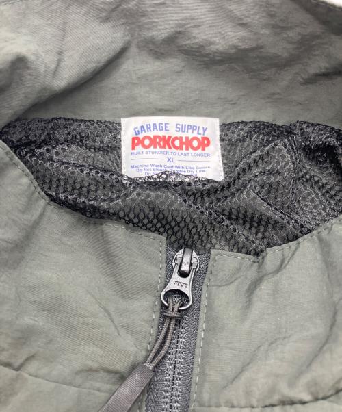 PORKCHOP GARAGE SUPPLY（ポークチョップガレージサプライ）Porkchop Garage Supply (ポークチョップガレージサプライ) ナイロンジャケット グレー サイズ:XLの古着・服飾アイテム