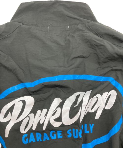 PORKCHOP GARAGE SUPPLY（ポークチョップガレージサプライ）Porkchop Garage Supply (ポークチョップガレージサプライ) ナイロンジャケット グレー サイズ:XLの古着・服飾アイテム