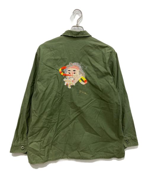 JOHNBULL（ジョンブル）Johnbull (ジョンブル) SAWAKO NINOMIYA (サワコ ニノミヤ) Genius Military shirt オリーブ サイズ:Freeの古着・服飾アイテム