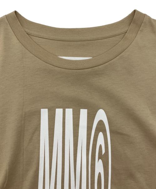 MM6 Maison Margiela（エムエムシックスメゾンマルジェラ）MM6 Maison Margiela (エムエムシックスメゾンマルジェラ) プリントTシャツ　キッズ規格　M60807 ベージュ サイズ:16の古着・服飾アイテム