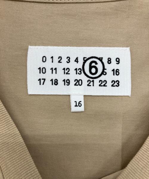 MM6 Maison Margiela（エムエムシックスメゾンマルジェラ）MM6 Maison Margiela (エムエムシックスメゾンマルジェラ) プリントTシャツ　キッズ規格　M60807 ベージュ サイズ:16の古着・服飾アイテム