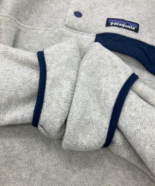 Patagonia（パタゴニア）Patagonia (パタゴニア) シンチラスナップT グレー サイズ:XSの古着・服飾アイテム