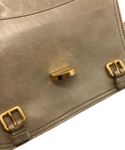 MIU MIU（ミュウミュウ）MIU MIU (ミュウミュウ) ターンロックショルダーバッグ　RT0460 ベージュ サイズ:-の古着・服飾アイテム