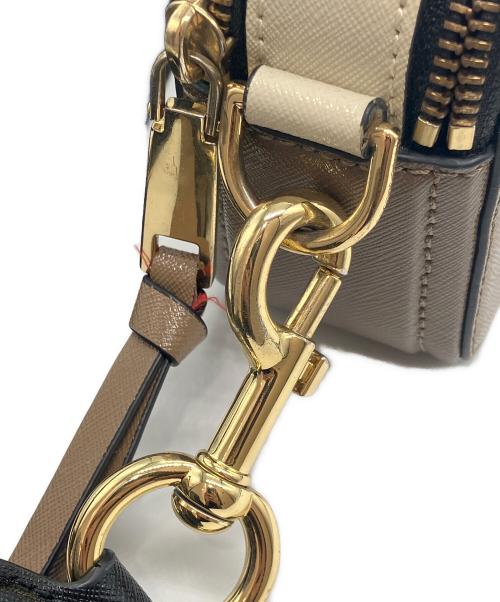 MARC JACOBS（マークジェイコブス）MARC JACOBS (マークジェイコブス) The Snapshot camera bag　M0014146 ベージュ サイズ:-の古着・服飾アイテム