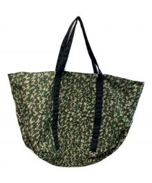Tonari no Zingaro（トナリノジンガロ）の古着「Predator Camo Tote　カイカイキキ」｜グリーン