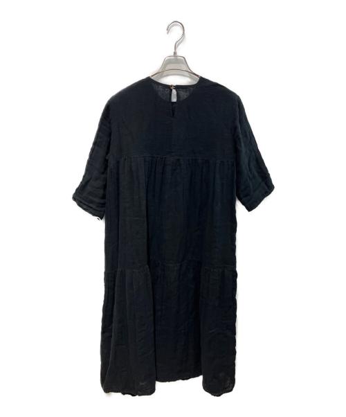 BEARDSLEY（ビアズリー）BEARDSLEY (ビアズリー) カヤティアードワンピース　25SS　BEZ1051609A0010 ブラック サイズ:Freeの古着・服飾アイテム