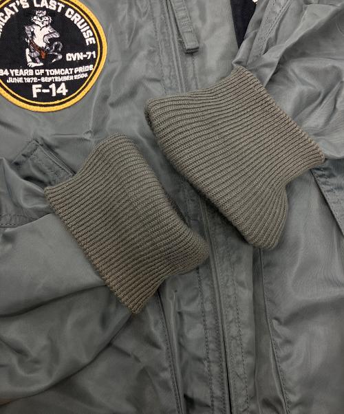 AVIREX（アヴィレックス）AVIREX (アヴィレックス) CWU-36P フライトジャケット カーキ サイズ:Mの古着・服飾アイテム