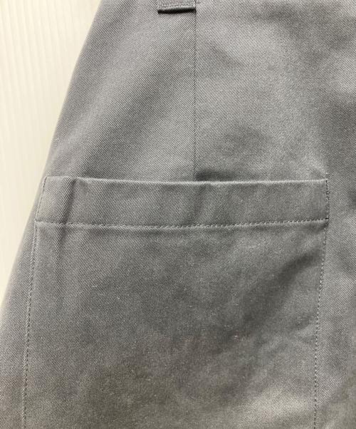 STUDIO NICHOLSON（スタジオ ニコルソン）STUDIO NICHOLSON (スタジオ ニコルソン) ORTE PEACHED COTTON TWILL PANTS　51-10-721008 グレー サイズ:XSの古着・服飾アイテム