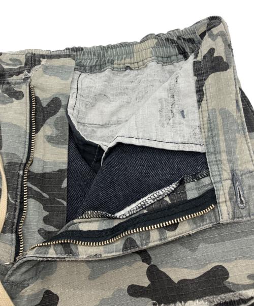 DANKE SCHON（ダンケ シェーン）Danke schon (ダンケ シェーン) LAYER CAMO BAGGY グレー サイズ:Mの古着・服飾アイテム