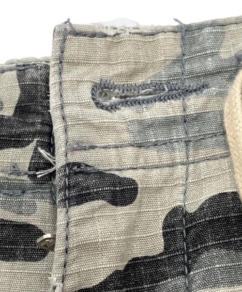 DANKE SCHON（ダンケ シェーン）Danke schon (ダンケ シェーン) LAYER CAMO BAGGY グレー サイズ:Mの古着・服飾アイテム