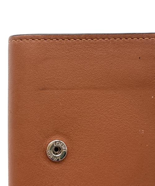 LOEWE（ロエベ）LOEWE (ロエベ) アナグラム トライフォールド ウォレット　C500TR2X01 ブラウンの古着・服飾アイテム