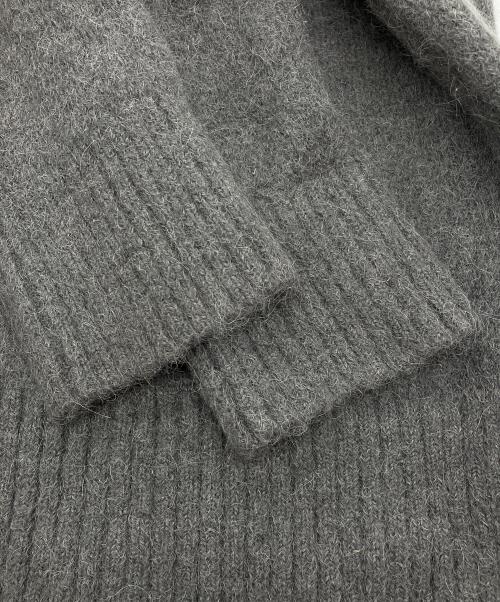 AMI Alexandre Mattiussi（アミアレクサンドルマテュッシ）AMI Alexandre Mattiussi (アミアレクサンドルマテュッシ) OFF WHITE ADC SWEATER グレー サイズ:XSの古着・服飾アイテム