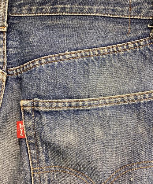 LEVI'S（リーバイス）LEVI'S (リーバイス) 80s501デニムパンツ　 2刻印 縮率10％ 脇割り  インディゴ サイズ:W33の古着・服飾アイテム