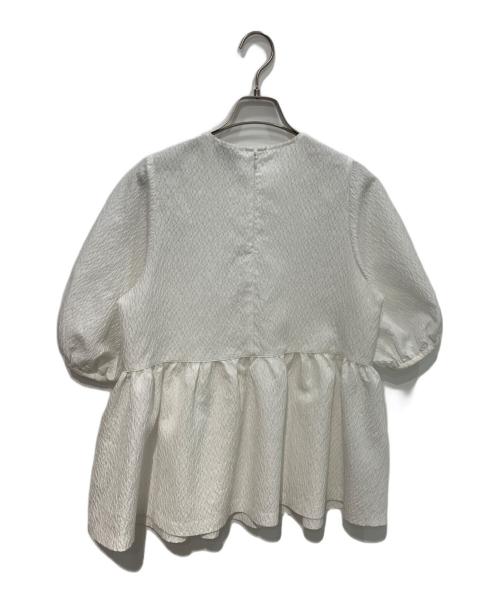 UNITED ARROWS TOKYO（ユナイテッドアローズトウキョウ）UNITED ARROWS TOKYO (ユナイテッドアローズトウキョウ) AIRY ジャカード 5SL ペプラム ブラウス ホワイト サイズ:38の古着・服飾アイテム
