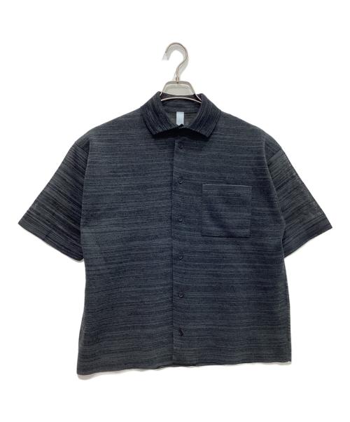 CFCL（シーエフシーエル）CFCL (シーエフシーエル) TC MILAN RIB SHORT SLEEVE SHIRT ブラック サイズ:3 未使用品の古着・服飾アイテム