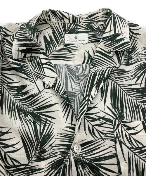 colony clothing（コロニークロージング）colony clothing (コロニークロージング) オープンカラーシャツ リーフ ホワイト×グリーン サイズ:Sの古着・服飾アイテム