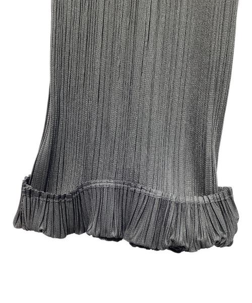 PLEATS PLEASE（プリーツプリーズ）PLEATS PLEASE (プリーツプリーズ) プリーツパンツ　 グレー サイズ:4の古着・服飾アイテム