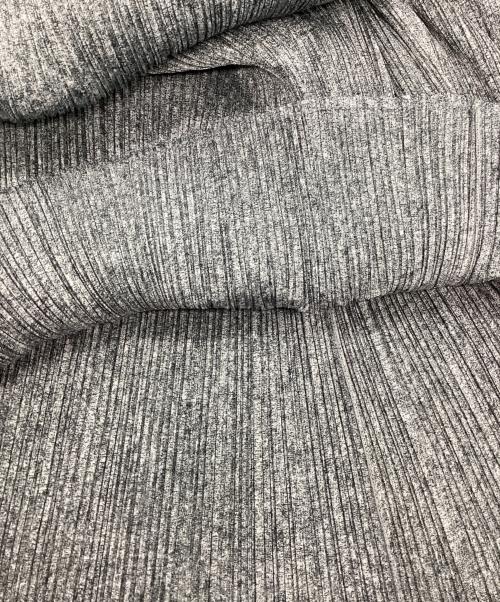 PLEATS PLEASE（プリーツプリーズ）PLEATS PLEASE (プリーツプリーズ) タック入りプリーツスカート　霜降り グレー サイズ:3の古着・服飾アイテム