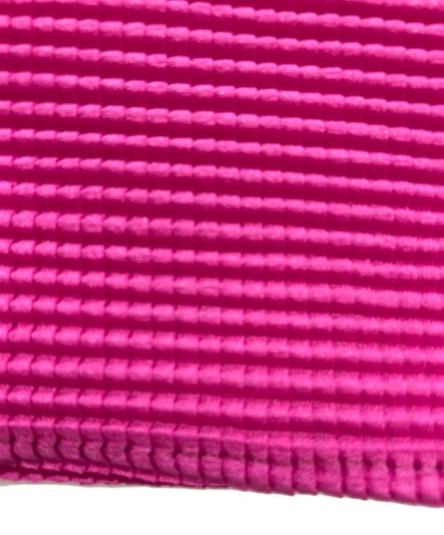 ISSEY MIYAKE PLEATS(T.)（イッセイミヤケ プリーツ）ISSEY MIYAKE PLEATS(T.) (イッセイミヤケ プリーツ) ワッフルプリーツカットソー ピンク サイズ:3の古着・服飾アイテム