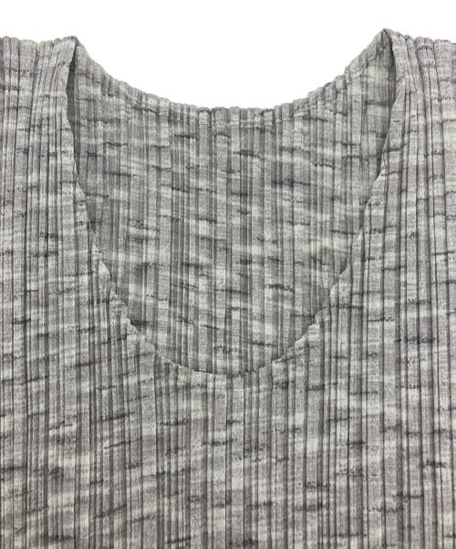 PLEATS PLEASE（プリーツプリーズ）PLEATS PLEASE (プリーツプリーズ) プリーツカットソー　霜降り グレー サイズ:3の古着・服飾アイテム