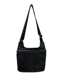 TUMI（トゥミ）の古着「BRYCE FLAP BODTBAG」｜ブラック