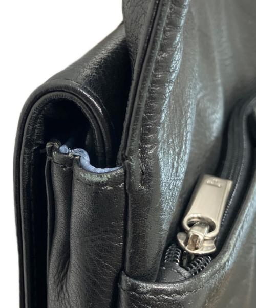 TUMI（トゥミ）TUMI (トゥミ) BRYCE FLAP BODTBAG ブラック サイズ:-の古着・服飾アイテム