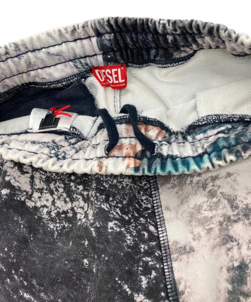 DIESEL（ディーゼル）DIESEL (ディーゼル) P-MARTASスウェットパンツ　プラネットカモフラージュ マルチカラー サイズ:XSの古着・服飾アイテム