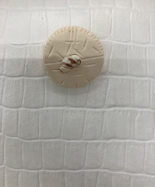 Carving Tribes（カービングトライブス）CARVING TRIBES (カービングトライブス) レザーハンドバッグ ホワイト サイズ:-の古着・服飾アイテム