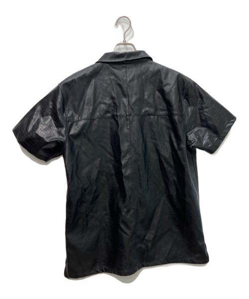 lastnest（ラストネスト）lastnest (ラストネスト) 25SS　Leather Switching S/S Shirts ブラック サイズ:Lの古着・服飾アイテム