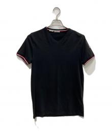 MONCLER（モンクレール）の古着「MAGLIA SCOLLO A V Tシャツ」｜ブラック