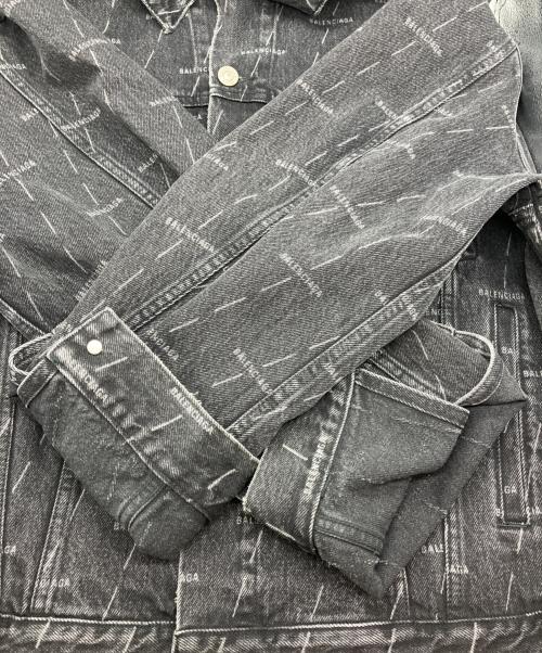 BALENCIAGA（バレンシアガ）BALENCIAGA (バレンシアガ) マルチロゴデニムジャケット ブラック サイズ:46の古着・服飾アイテム