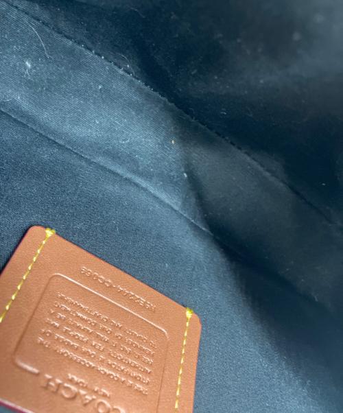 COACH（コーチ）COACH (コーチ) チャータークロスボディ シグネチャージャカード ブラック サイズ:-の古着・服飾アイテム