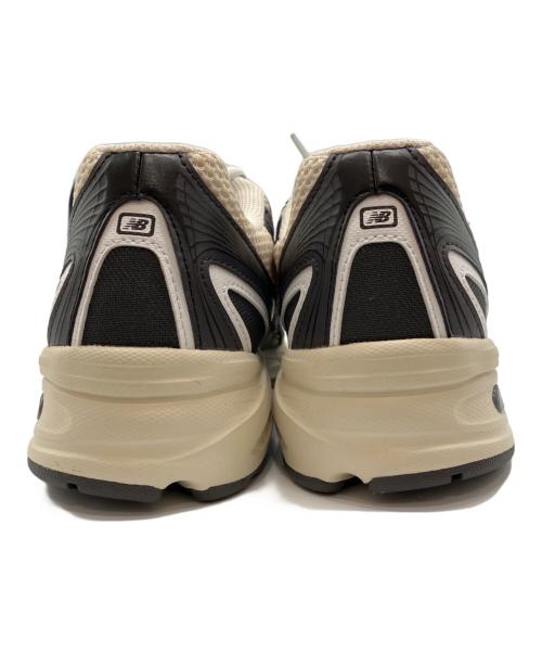 NEW BALANCE（ニューバランス）NEW BALANCE (ニューバランス) U7406S7 GRAY/WHITE アイボリー×グレー サイズ:US8.5(26.5cm)の古着・服飾アイテム
