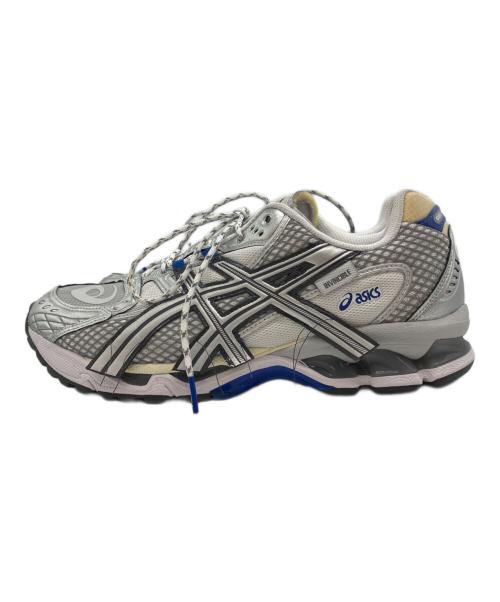 asics（アシックス）asics (アシックス) Invincible (インヴィンシブル) GEL-NIMBUS 10.1 シルバー サイズ:27.5cmの古着・服飾アイテム