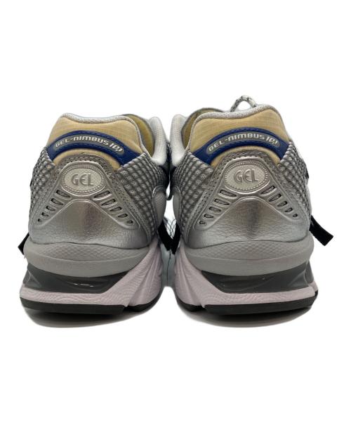 asics（アシックス）asics (アシックス) Invincible (インヴィンシブル) GEL-NIMBUS 10.1 シルバー サイズ:27.5cmの古着・服飾アイテム