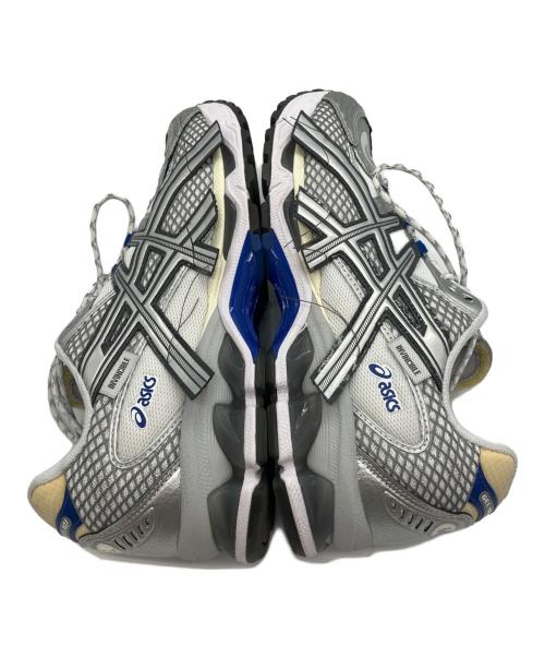 asics（アシックス）asics (アシックス) Invincible (インヴィンシブル) GEL-NIMBUS 10.1 シルバー サイズ:27.5cmの古着・服飾アイテム
