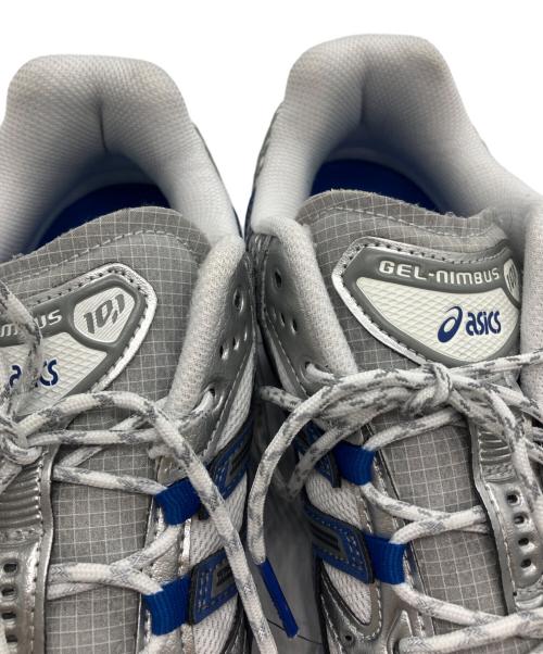 asics（アシックス）asics (アシックス) Invincible (インヴィンシブル) GEL-NIMBUS 10.1 シルバー サイズ:27.5cmの古着・服飾アイテム