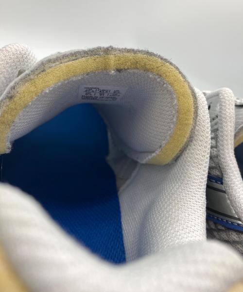 asics（アシックス）asics (アシックス) Invincible (インヴィンシブル) GEL-NIMBUS 10.1 シルバー サイズ:27.5cmの古着・服飾アイテム