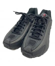 NIKE（ナイキ）の古着「Shox R4 "Black/Bright Crimson"」｜ブラック