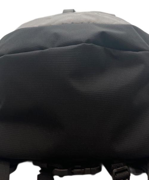Columbia（コロンビア）Columbia (コロンビア) Pepper Rock 30L Backpack グレーの古着・服飾アイテム