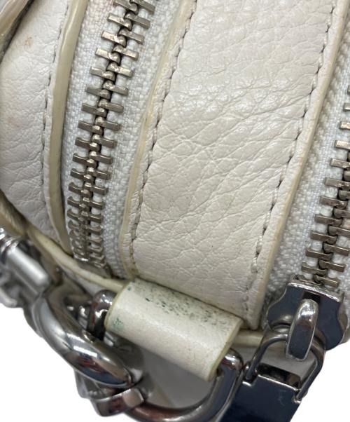 MARC JACOBS（マークジェイコブス）MARC JACOBS (マークジェイコブス) THE SOFTSHOT 21 ホワイト サイズ:-の古着・服飾アイテム