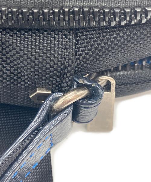 LANVIN en Bleu（ランバンオンブルー）LANVIN en Bleu (ランバンオンブルー) ホライゾン ミニショルダーバッグ ネイビー×ブラックの古着・服飾アイテム
