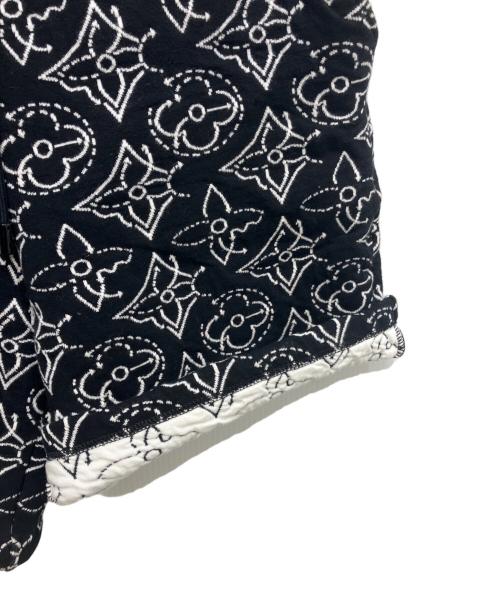 LOUIS VUITTON（ルイ ヴィトン）LOUIS VUITTON (ルイ ヴィトン) ストラテジック フラワー キルテッド ハーフパンツ　NBA ブラック サイズ:Sの古着・服飾アイテム